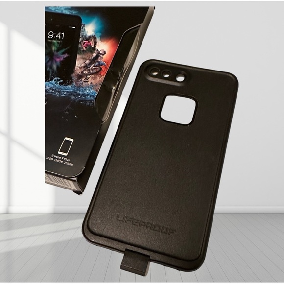 Lifeproof FRĒ iPhone 7 Plus case - Picture 4 of 8